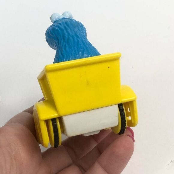 sesame street illco toys cookie monster toy yellow train jim henson vintage - Picture 5 of 5